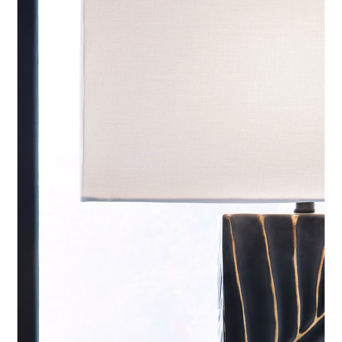 Bartlen Table Lamp - Image 4