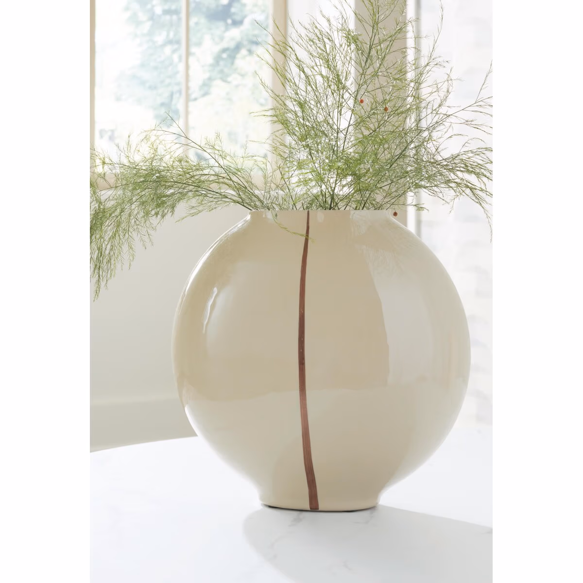 Sheabourne Vase - Image 3