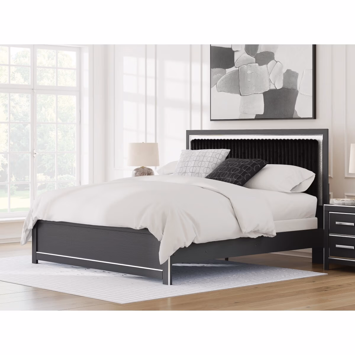 Zuraleus King Upholstered Panel Bed - Image 3