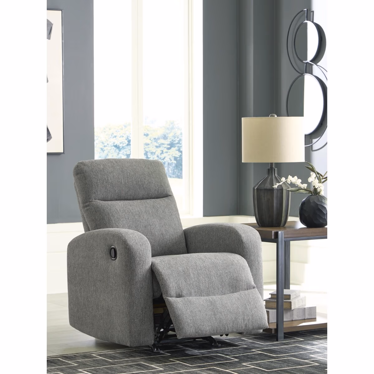Gauntlet Recliner - Image 8