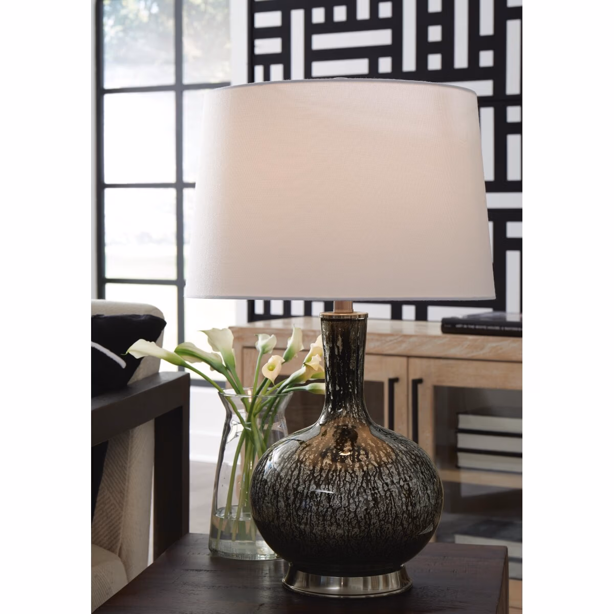 Tenslow Table Lamp (Set of 2) - Image 2