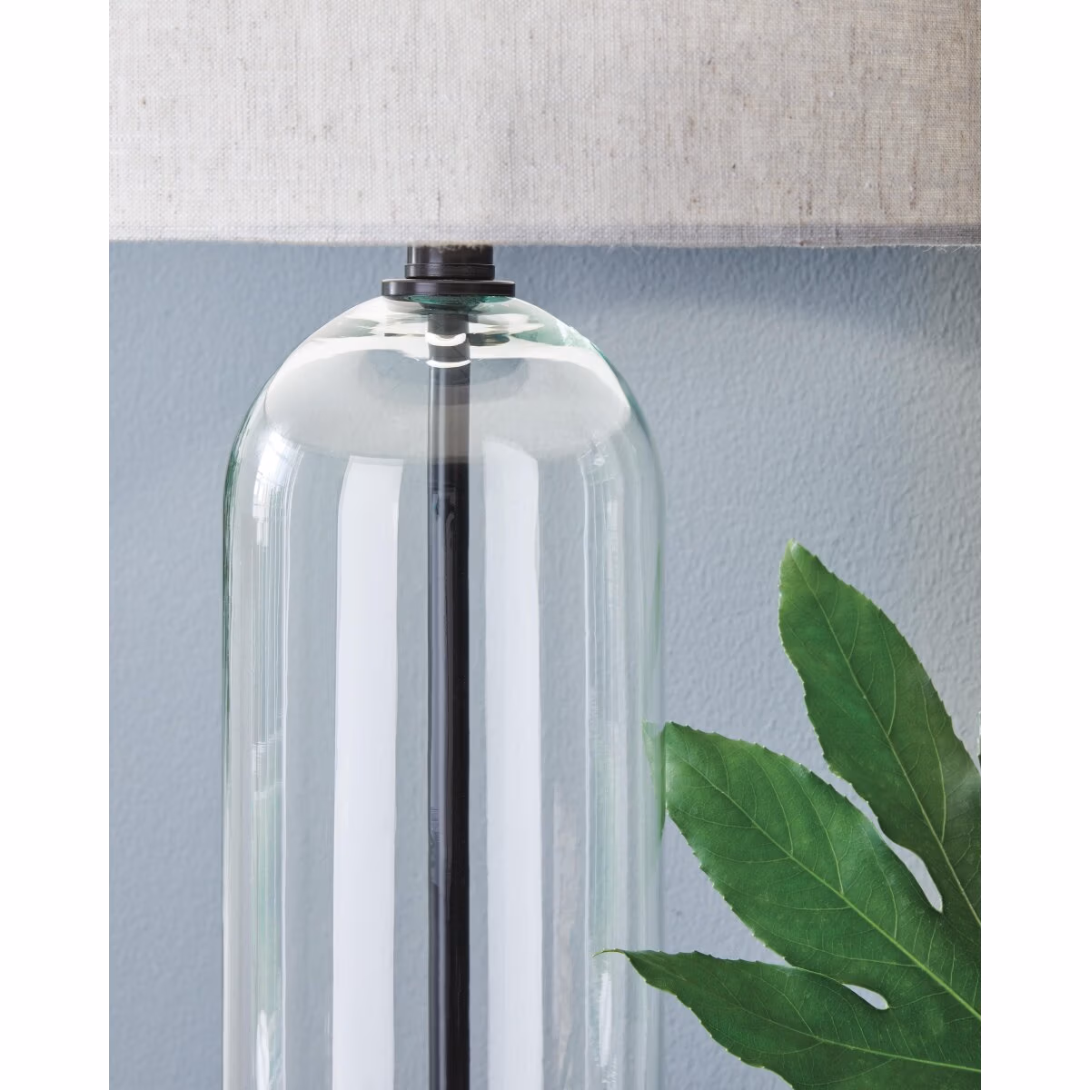 Kerrbrook Table Lamp - Image 4