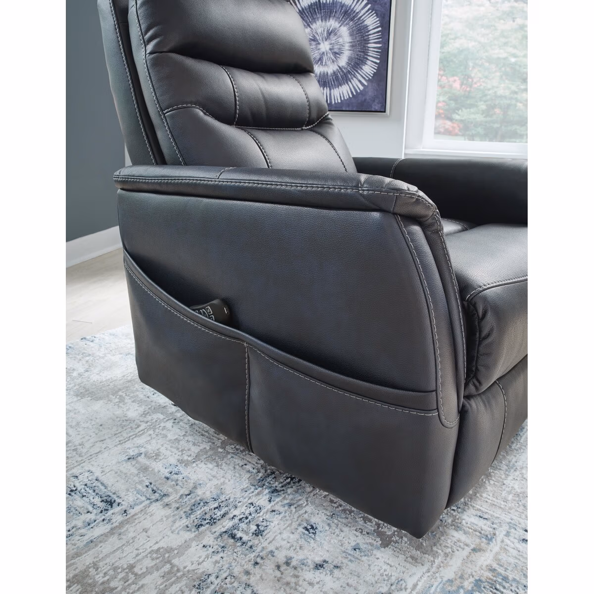 Strawbill Power Lift Recliner - Image 12