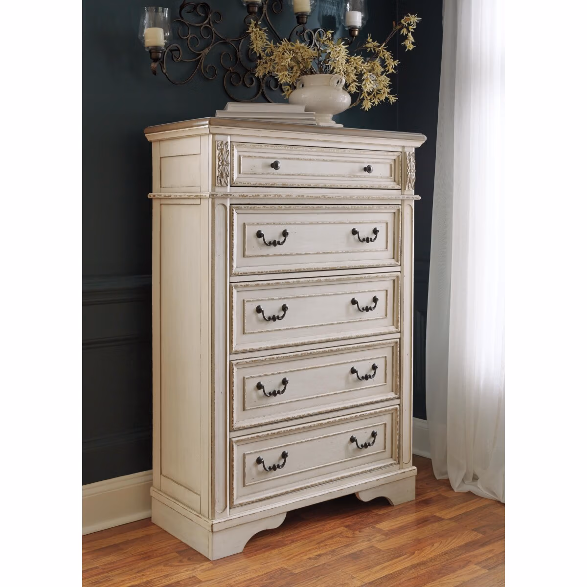 Realyn King Panel Bed, Dresser, Mirror, Chest and Nightstand - Image 16