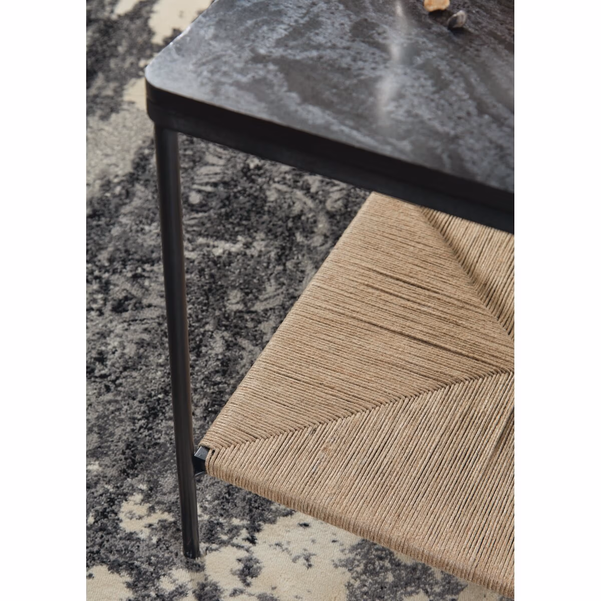 Minrich Accent Table - Image 6