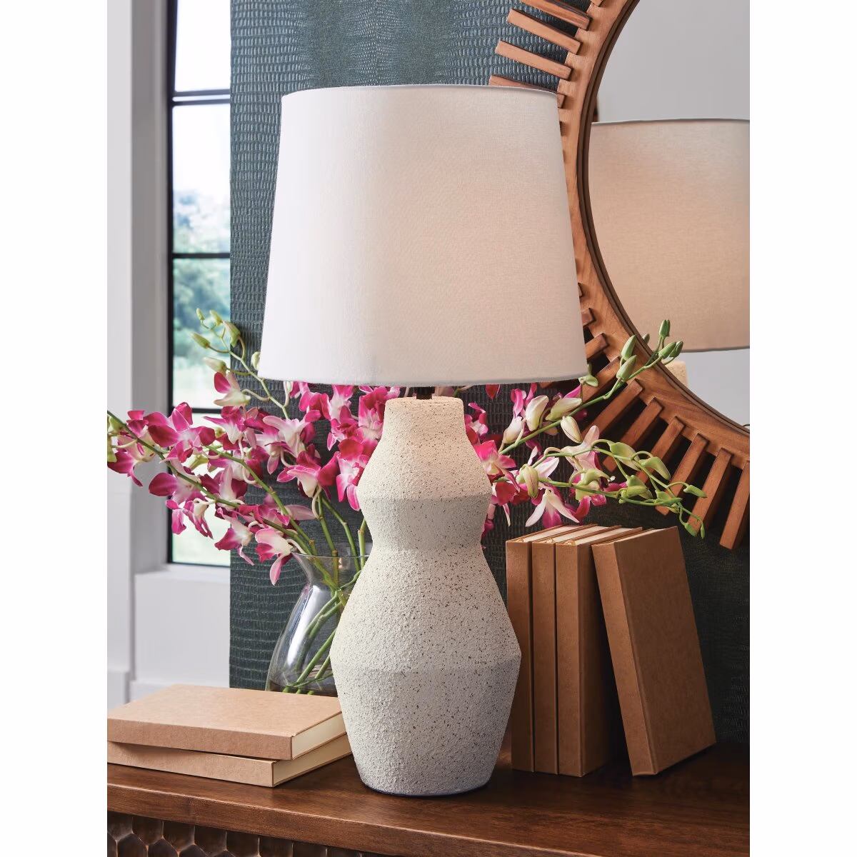 Dawthorne Table Lamp - Image 3