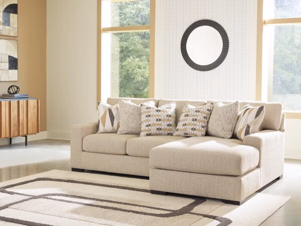 Laurelgrove 2-Piece Sectional Sofa Chaise - Image 3