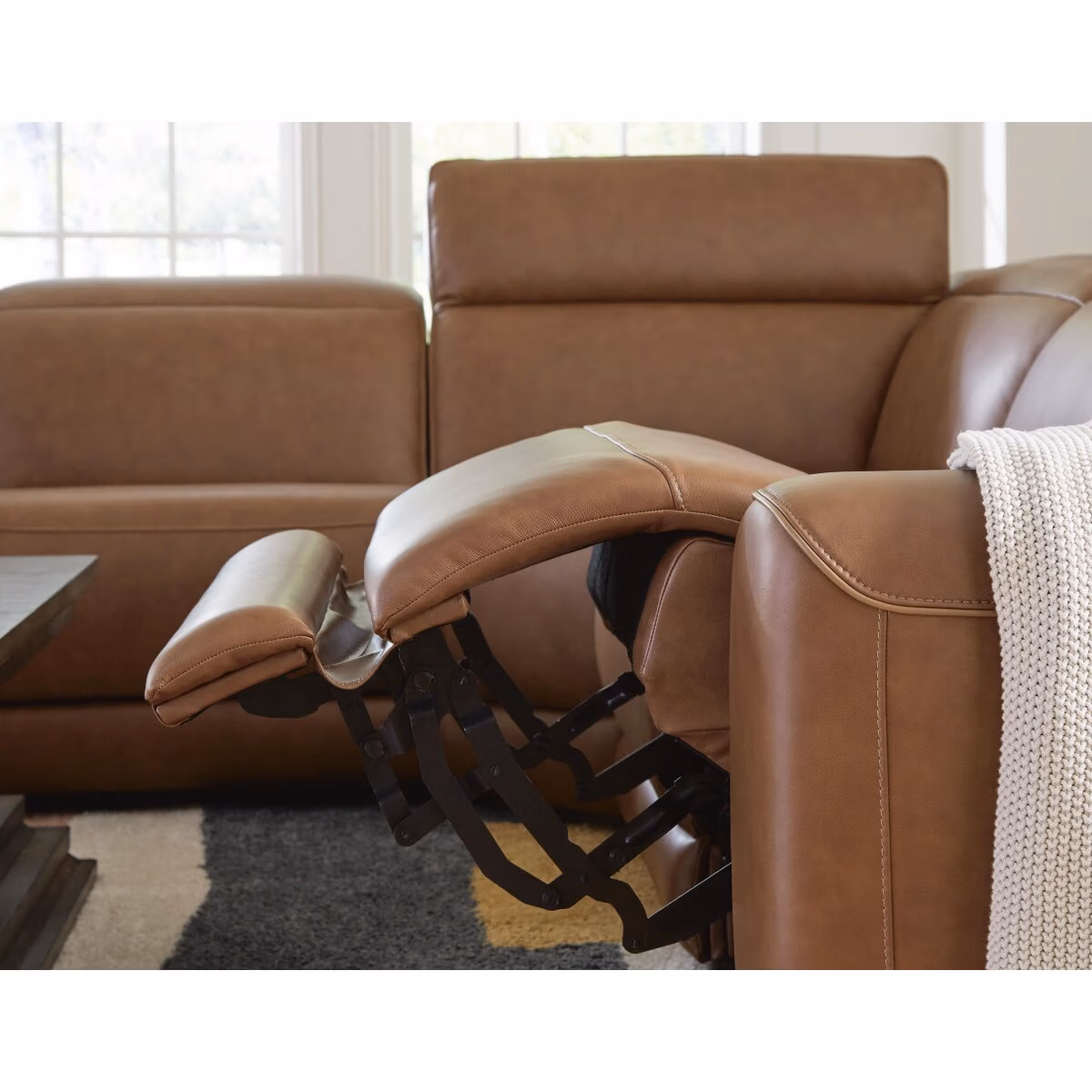 Magic Man 5-Piece Power Reclining Sectional - Image 6