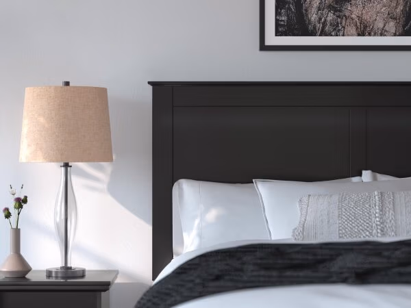Maribel Queen Panel Bed - Image 10