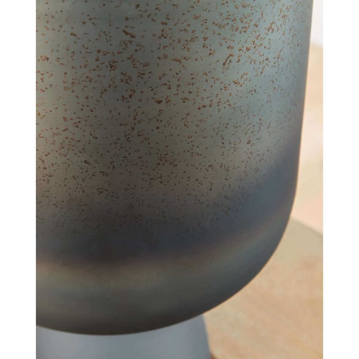 Pennmore Vase - Image 5