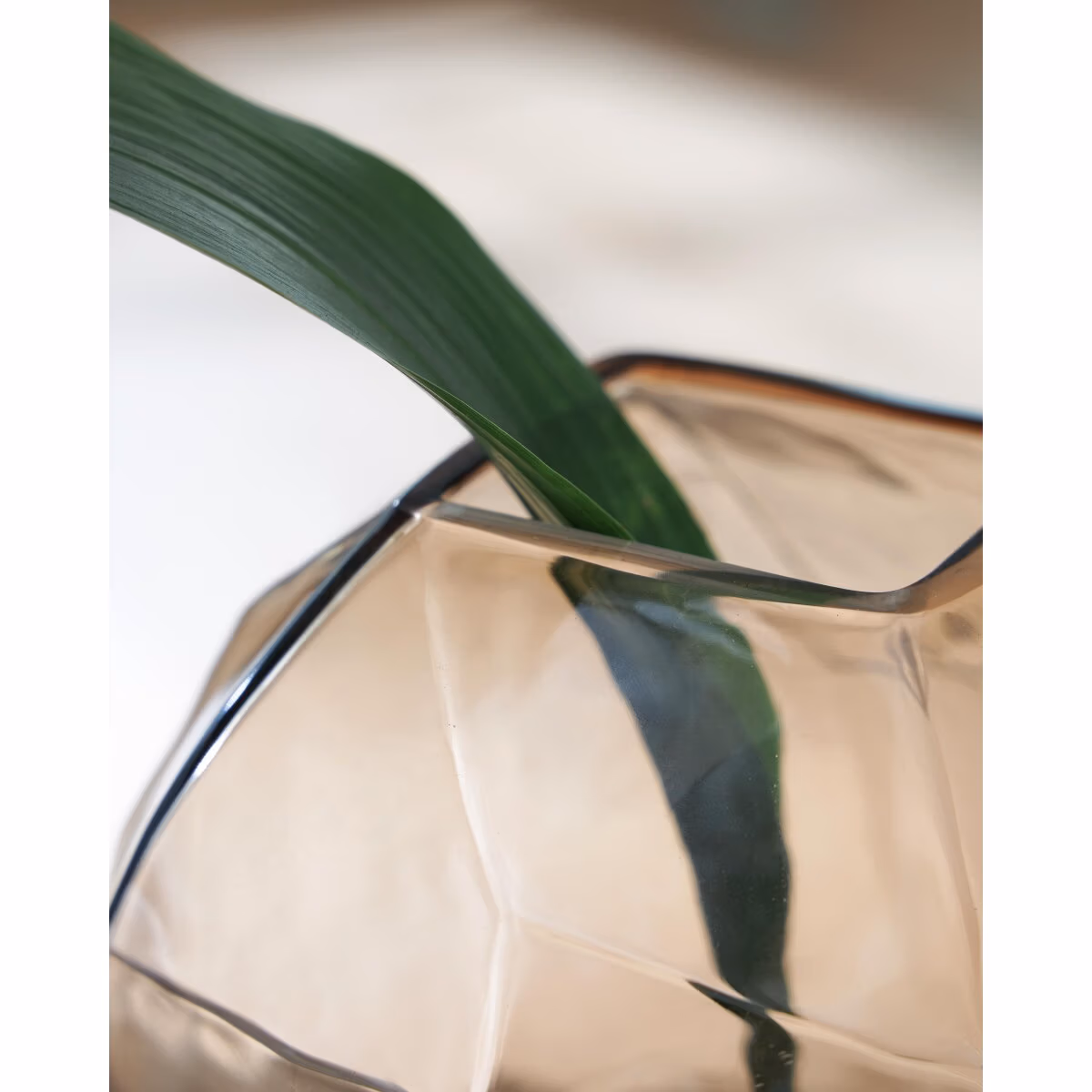 Ewart Vase - Image 4