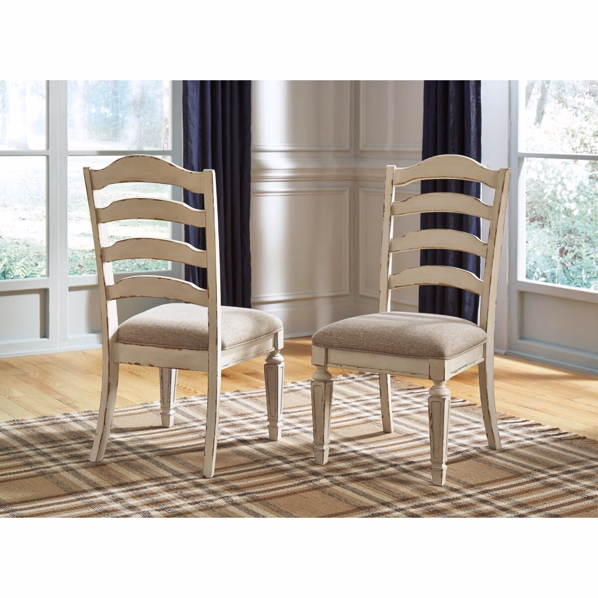 Realyn Dining Chair - Image 3