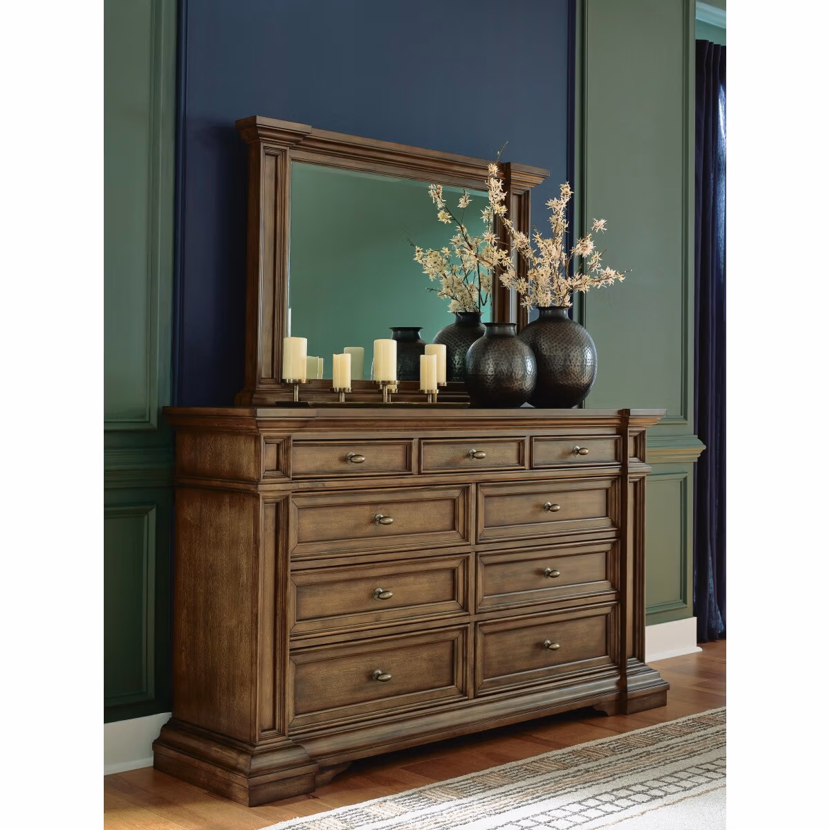 Frantanna Dresser and Mirror - Image 3