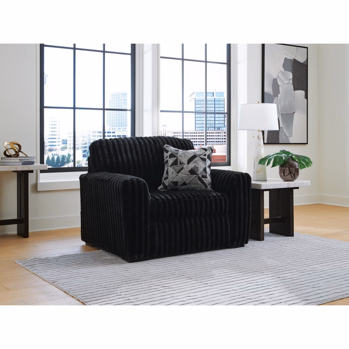 Midnight-Madness Oversized Chair - Image 3