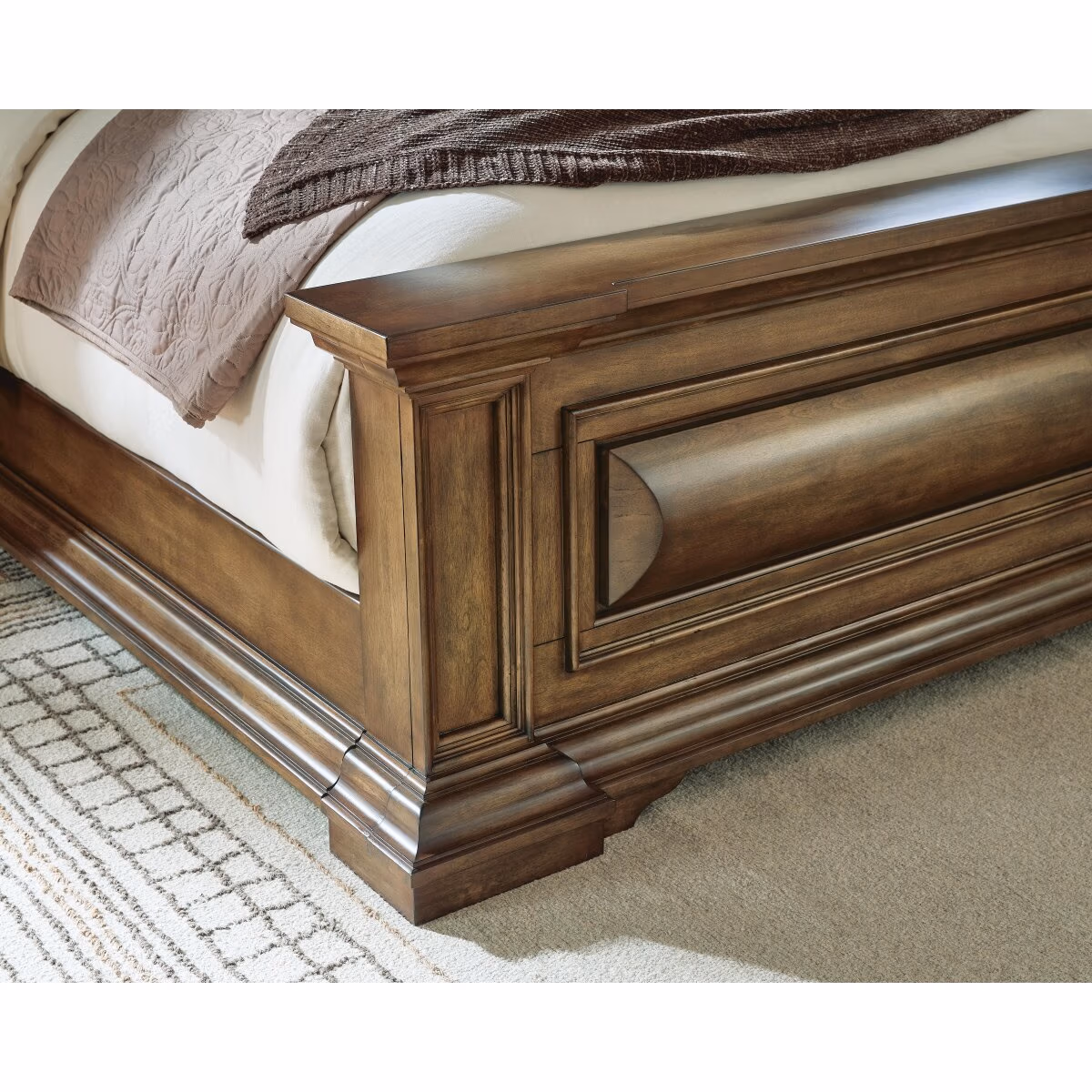 Frantanna King Panel Bed - Image 8