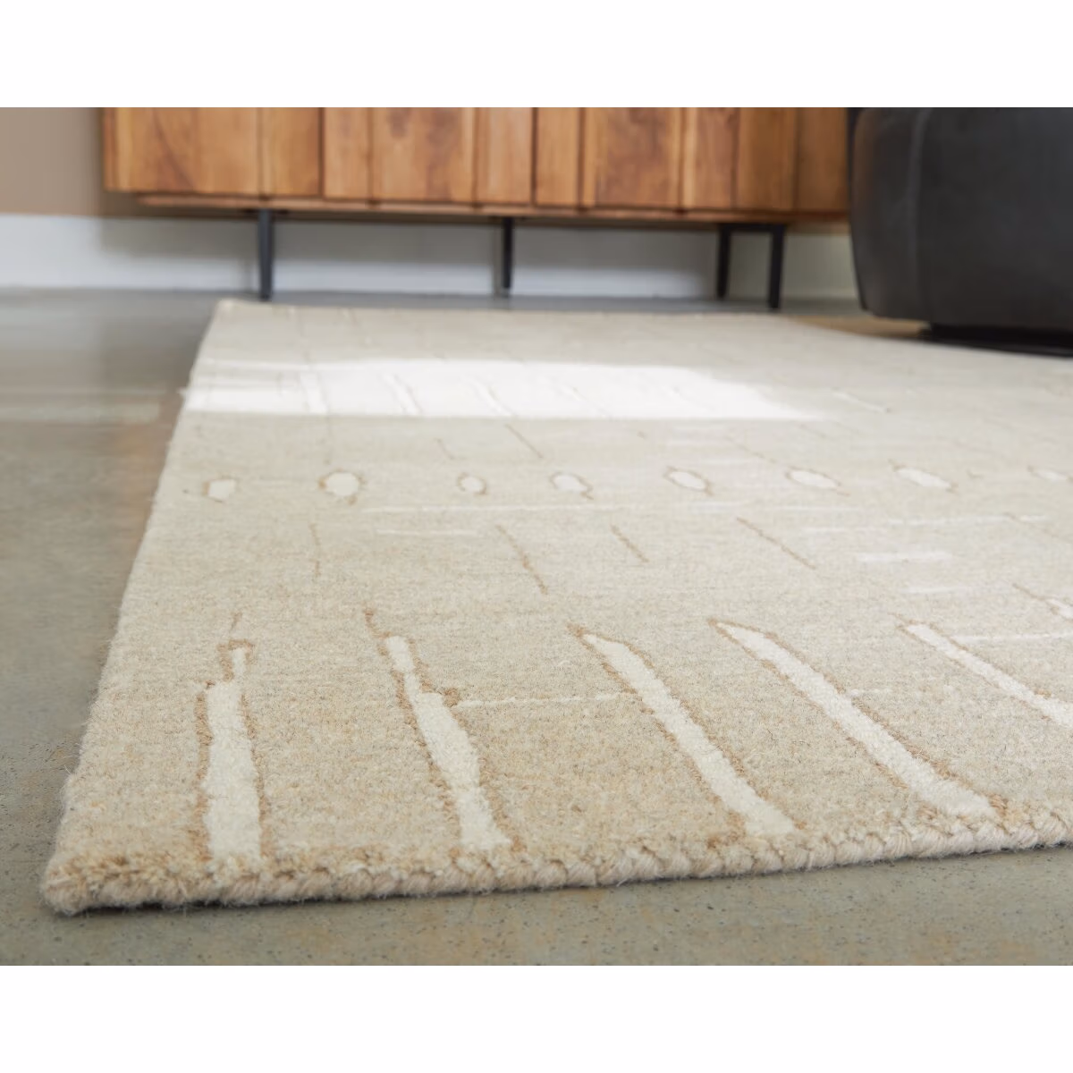 Wolbert 7'8" x 10' Area Rug - Image 4