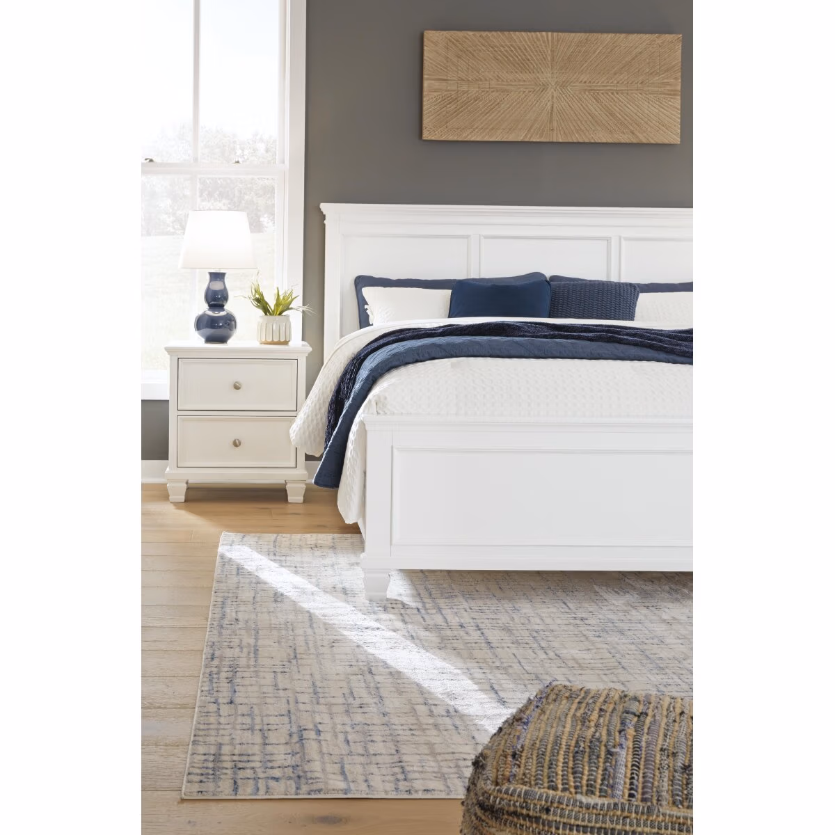 Fortman King Panel Bed - Image 12