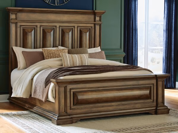 Frantanna King Panel Bed - Image 3
