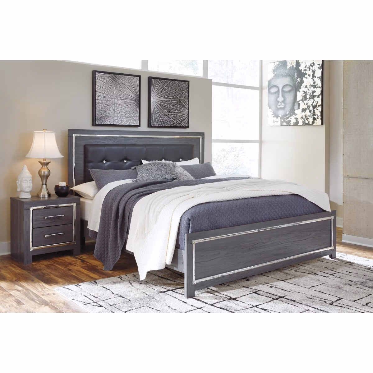 Lodanna King Panel Bed - Image 11