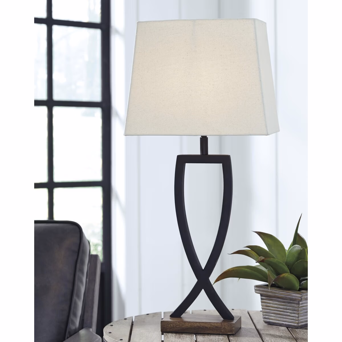 Makara Table Lamp (Set of 2) - Image 3