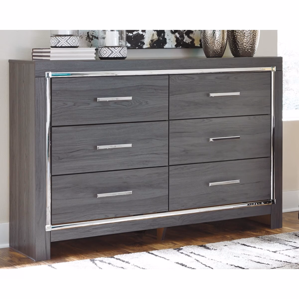 Lodanna King Storage Bed, Dresser and Chest - Image 6
