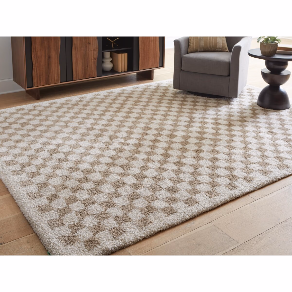 Karamen Large Rug - Image 3