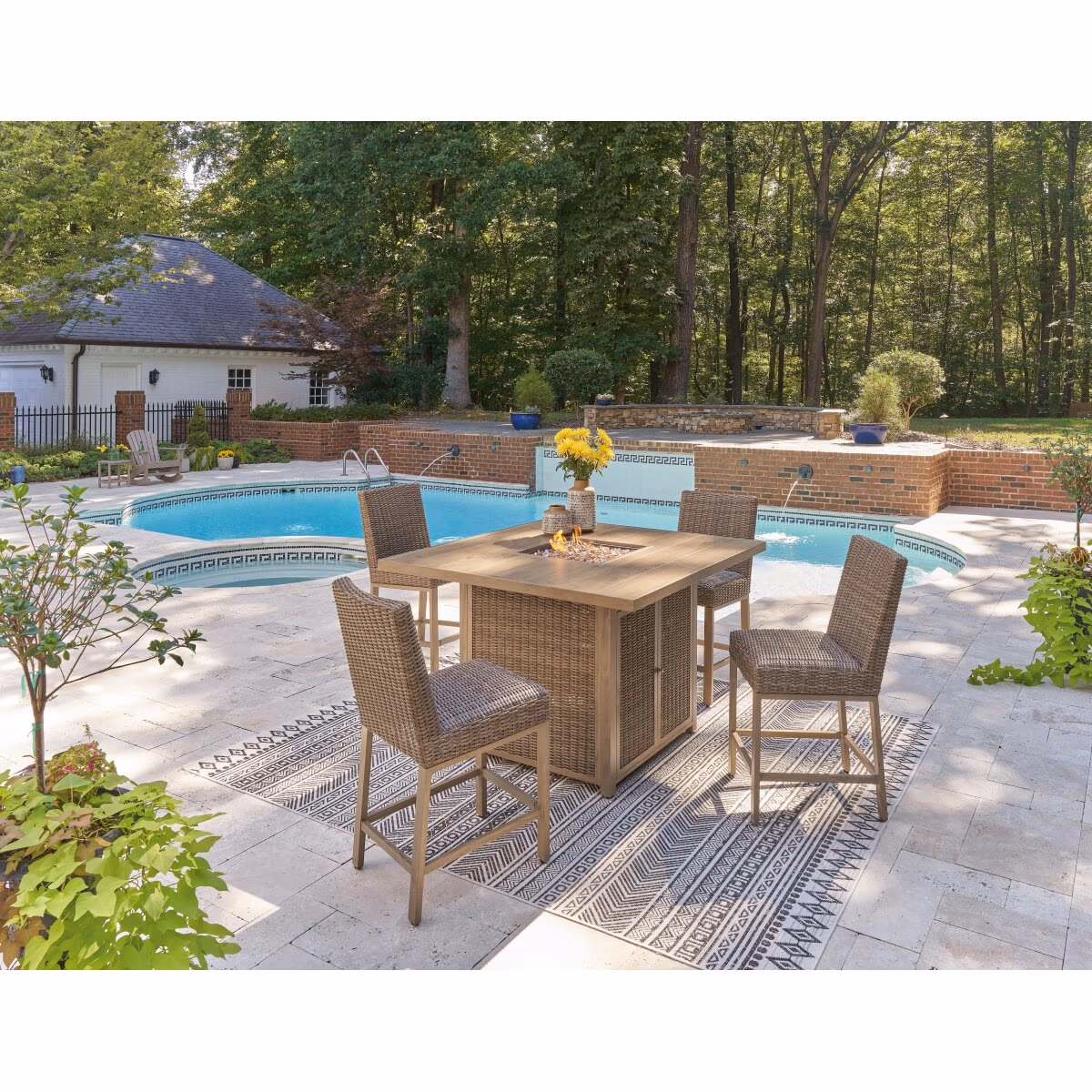 Walton Bridge Outdoor Bar Table and 4 Barstools - Image 15