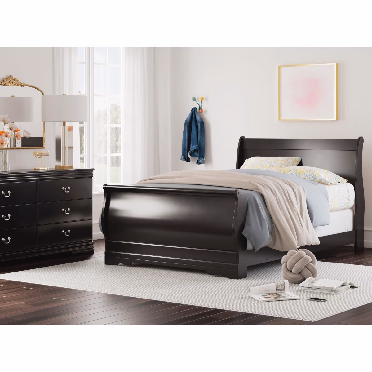 Huey Vineyard Full Sleigh Bed and Dresser - Image 7