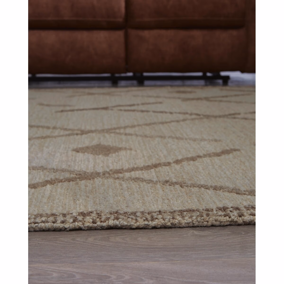 Guyford 5' x 7' Rug - Image 4