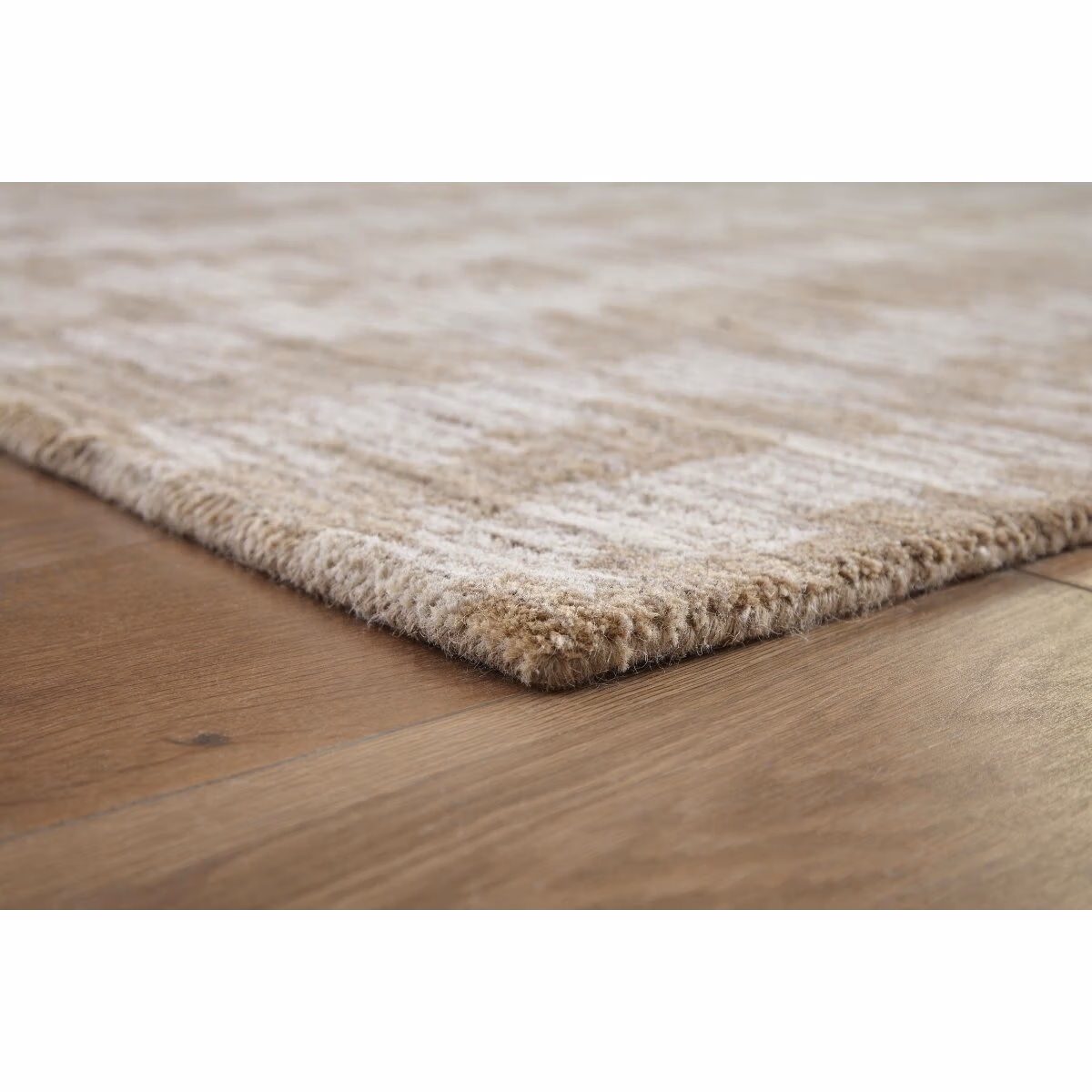Abanlane 5' x 7' Rug - Image 4