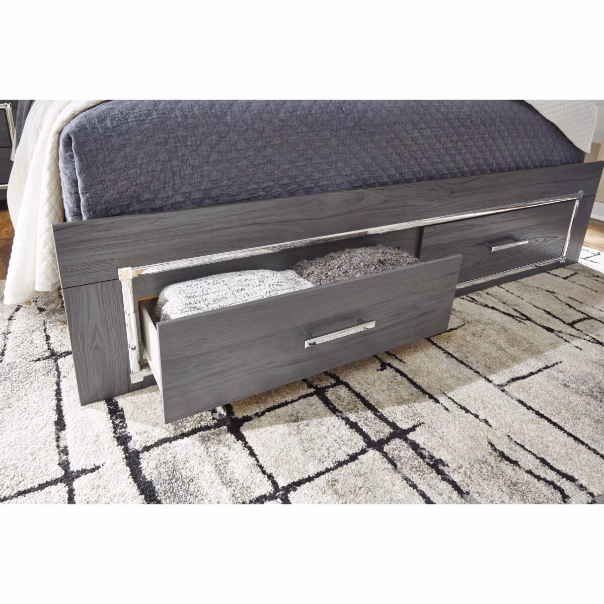 Lodanna Full Panel Bed with 2 Storage Drawers - Image 10