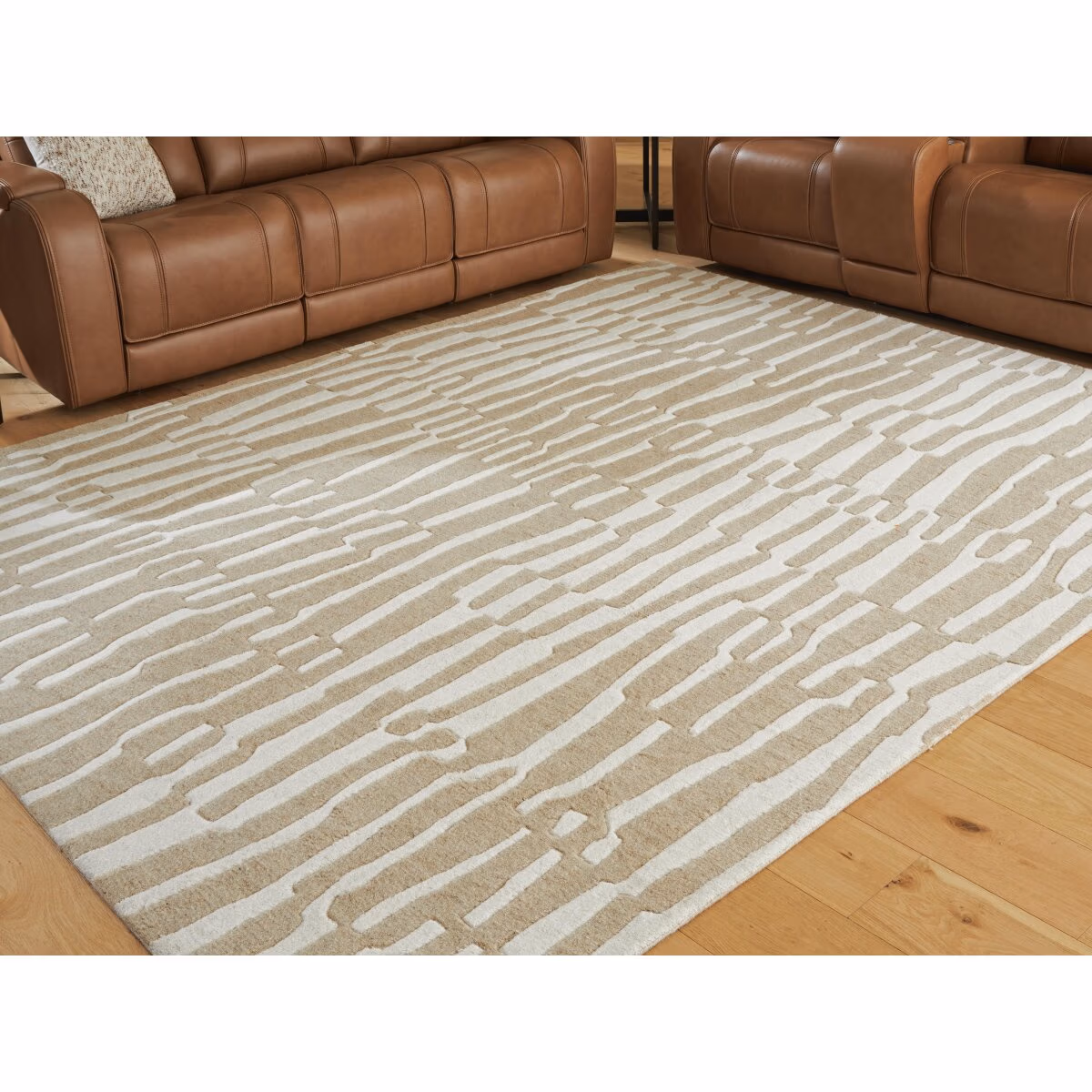 Corrbell 7'8" x 10' Area Rug - Image 3