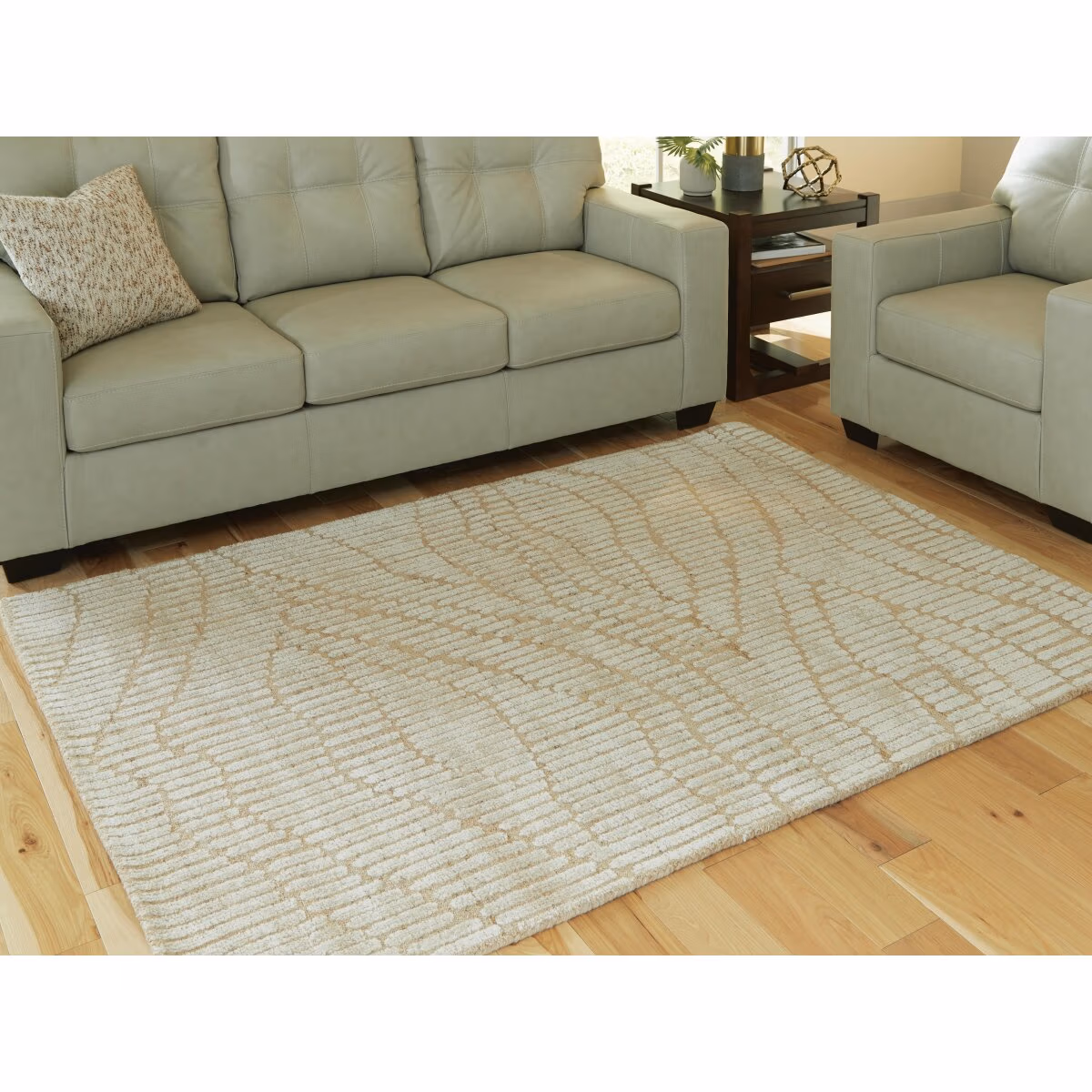 Jaseena 5' x 7' Area Rug - Image 3