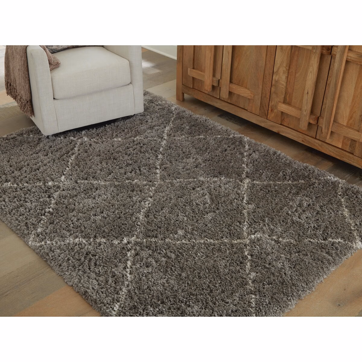 Wrenlow 5' x 7' Rug - Image 3