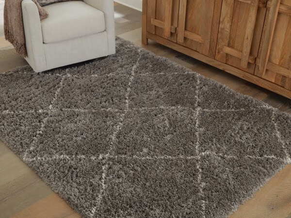 Wrenlow 5' x 7' Rug - Image 3