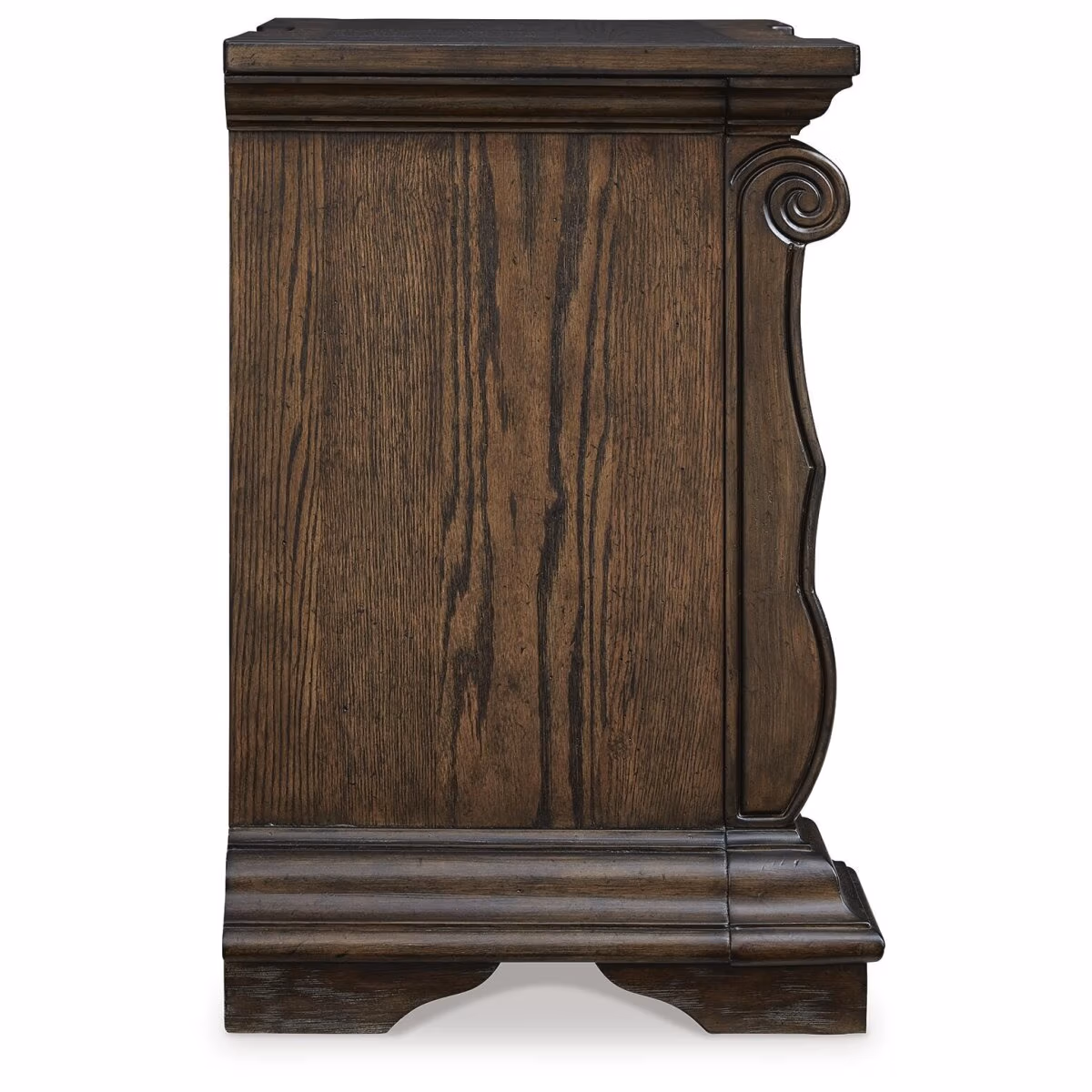 Maylee Queen Panel Bed, Dresser, Mirror, Chest and 2 Nightstands - Image 17