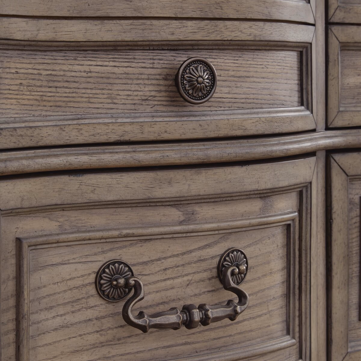 Ardenfield Chest of Drawers - Image 7