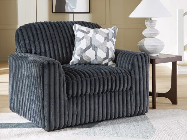 Midnight-Madness Oversized Chair - Image 3