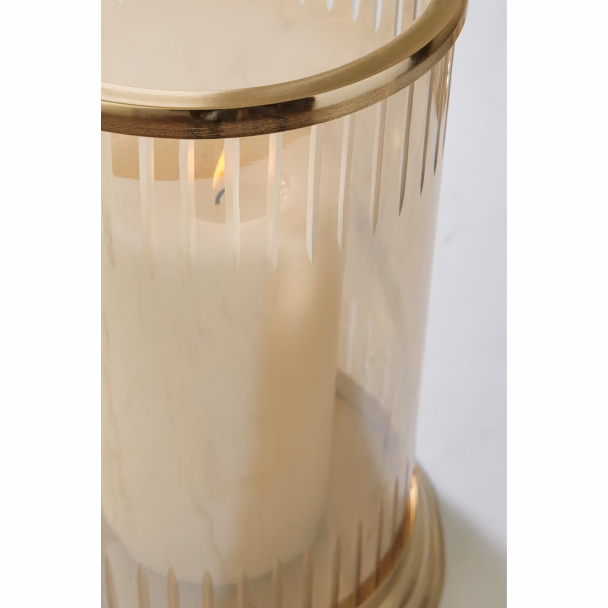 Aavinson Candle Holder - Image 4