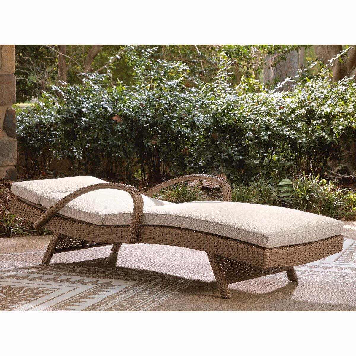 Laguna Heights Chaise Lounge with Cushion - Image 6