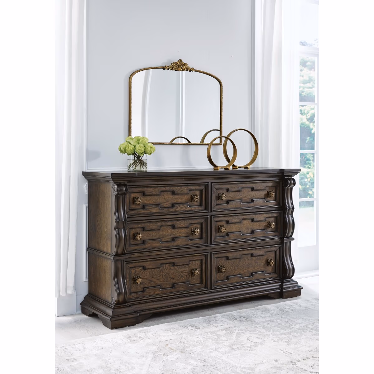 Maylee Dresser - Image 3