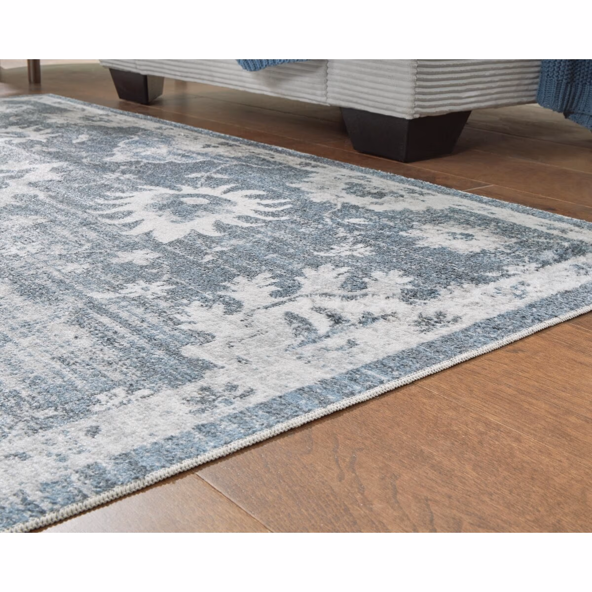 Avanworths Washable 7'10" x 10' Area Rug - Image 4