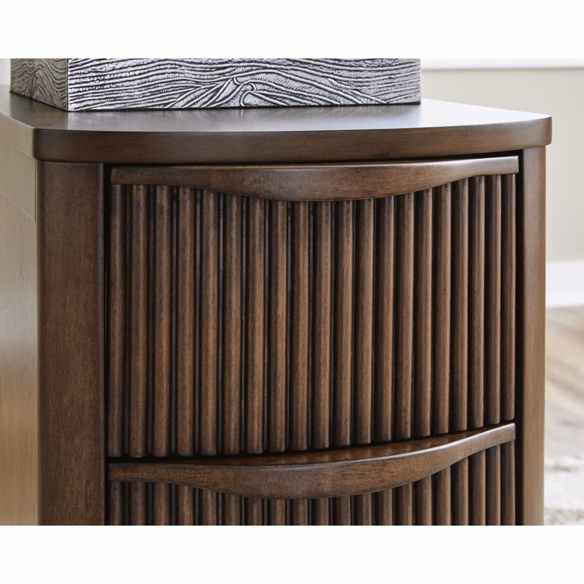 Camdill Chairside End Table - Image 8