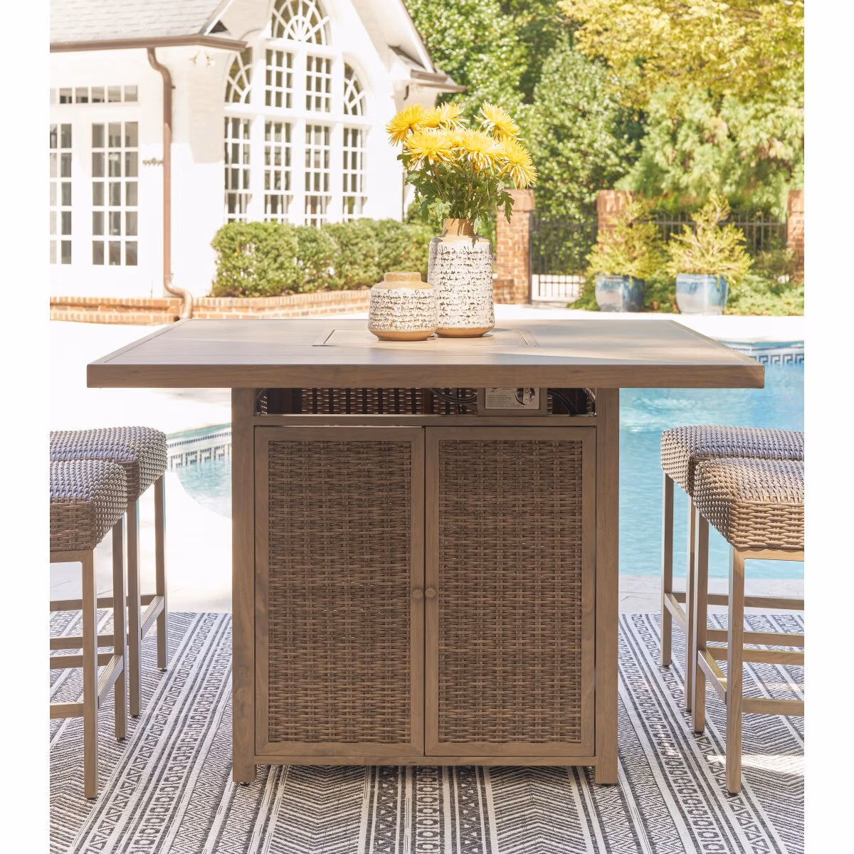 Walton Bridge Outdoor Bar Table and 4 Barstools - Image 16