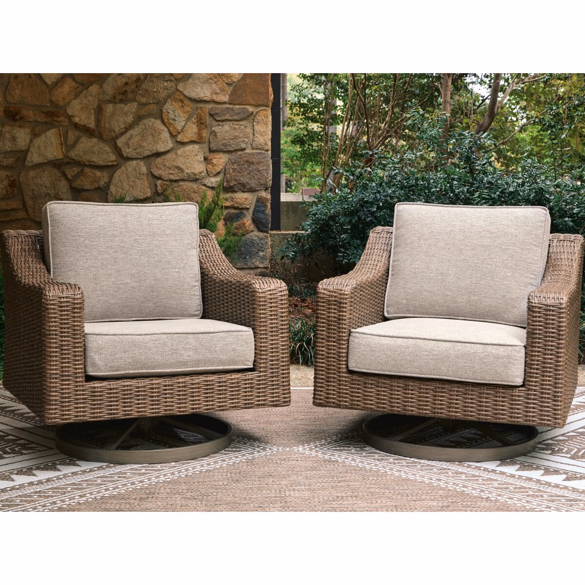 Laguna Heights Swivel Lounge with Cushion - Image 6