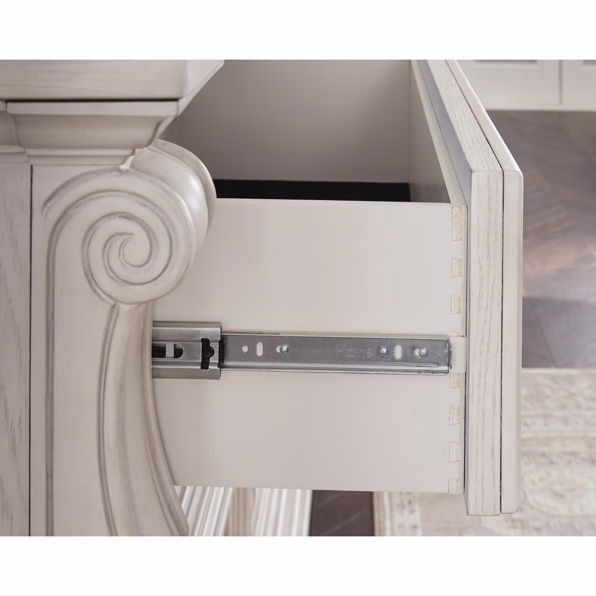 Bruchandi Dresser - Image 7