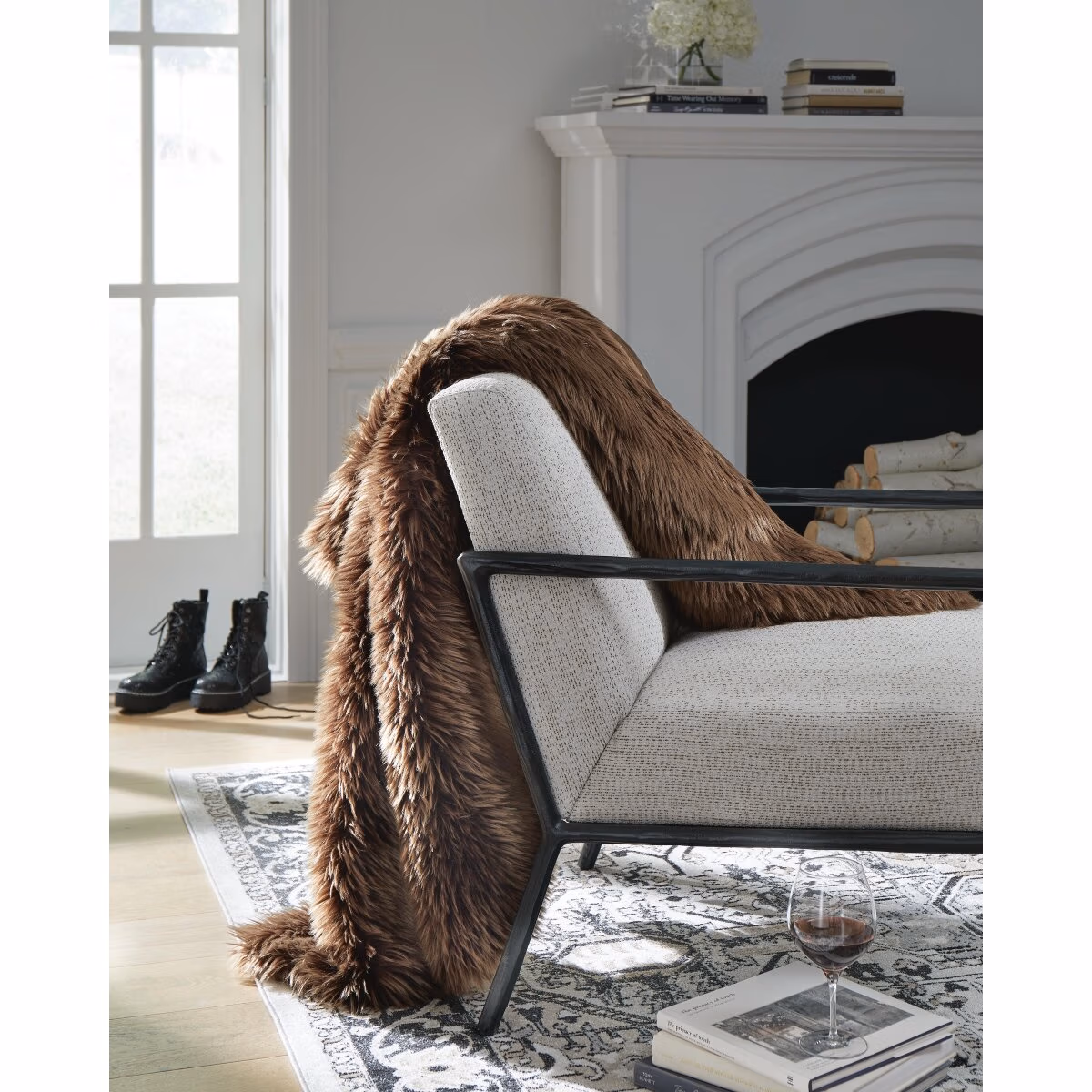 Bellethrone Throw (Set of 3) - Image 3