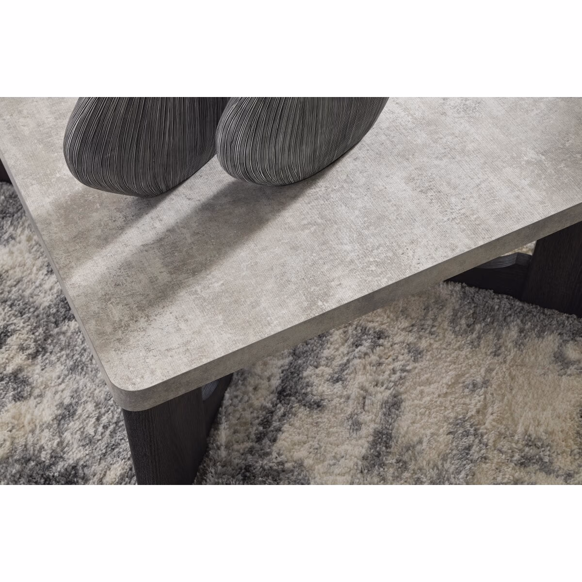 Sharstorm Table (Set of 3) - Image 5