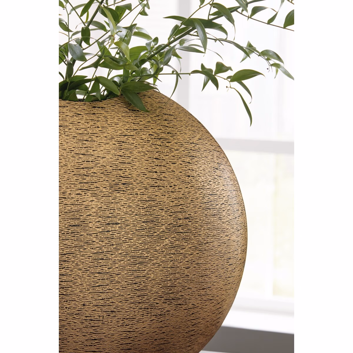 Iansboro Vase - Image 5