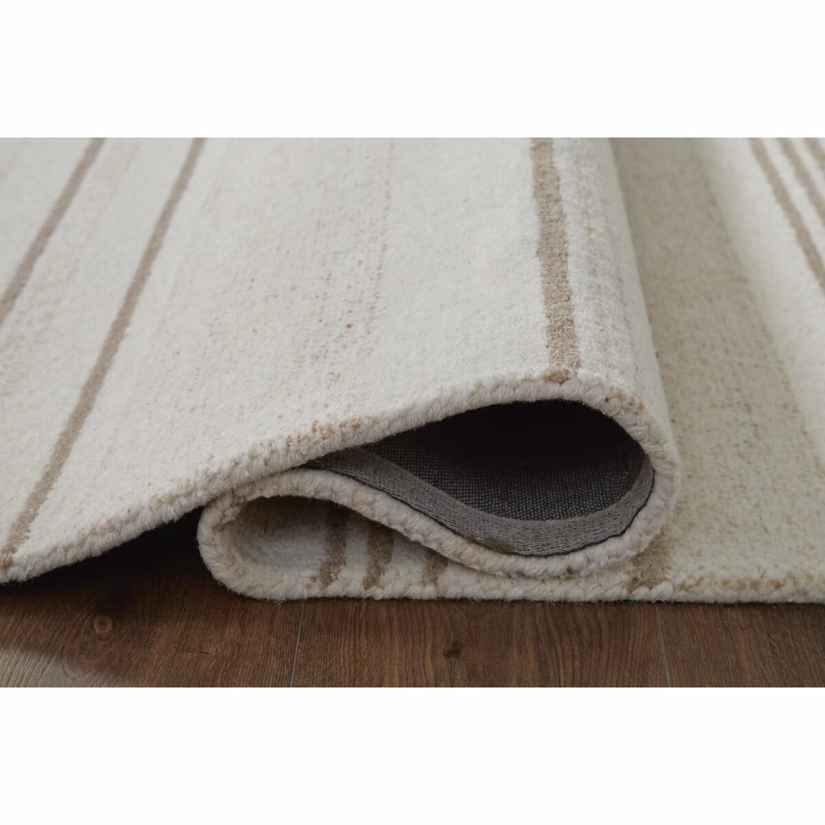 Gadence 5' x 7' Area Rug - Image 5